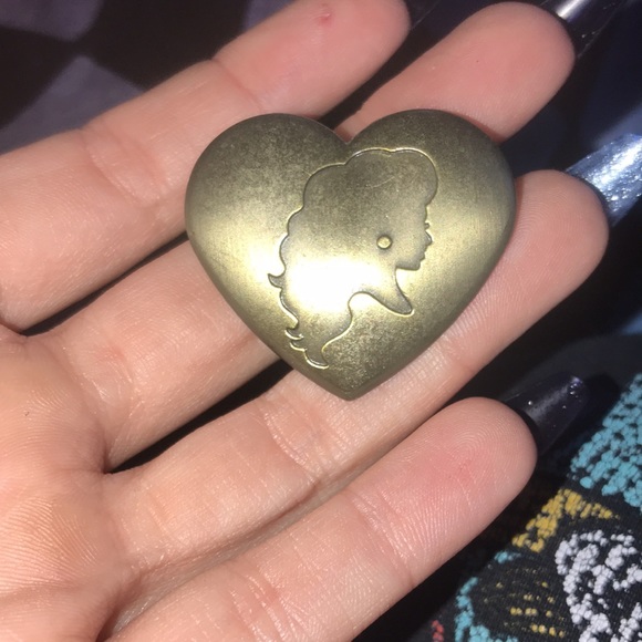 ✨🆕BNWOT!Mixed RPDR Queens Enamel Pins! From Tour!Super cute,RARE, &unique! ✨ - Picture 12 of 13